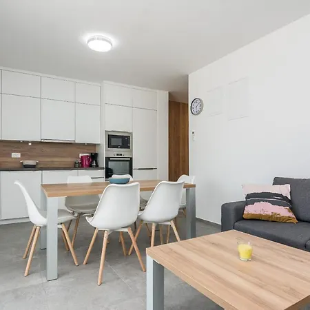 Apartment Spanic 1