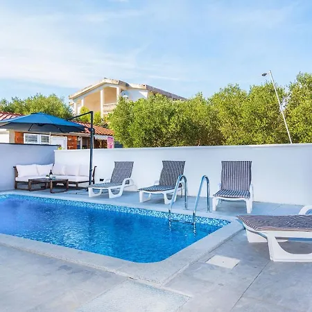 Apartment Spanic 1 Vir